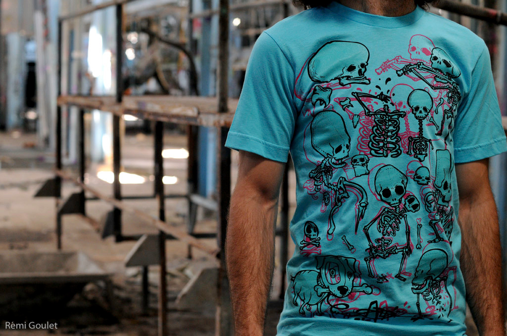 Alxbizar by French Loser  //  Photos réalisées à l'occasion de la commercialisation du tee-shirt "Remains & Bones" designed by Alxbizar pour French Loser