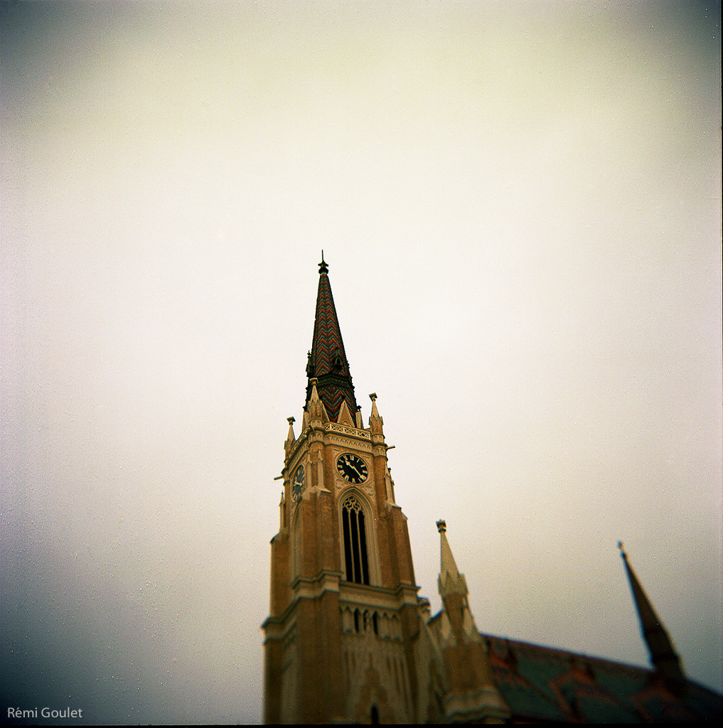 Cathédrale de Novi Sad  //  Holga 120GN